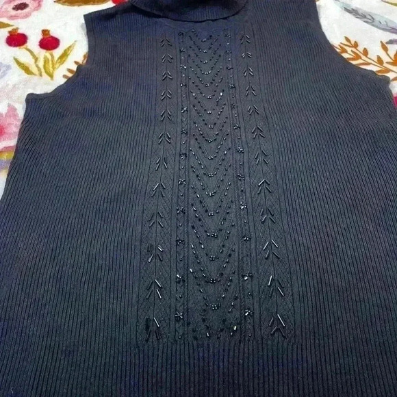 Requirements Tops - Requirements women’s sleeveless top with turtleneck and acrylic beading, size XL